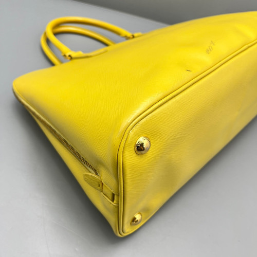 Prada Large Lux Promenade Tote Saffiano Calfskin Yellow Prada Large Lux Promenade Tote Saffiano Calfskin Yellow