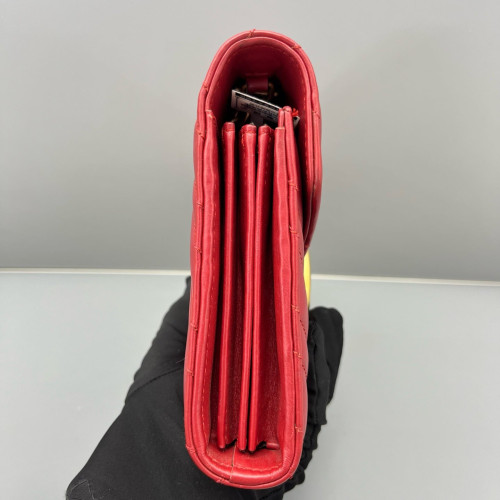 Gucci Matelasse GG Marmont Chain Wallet Calfskin Red