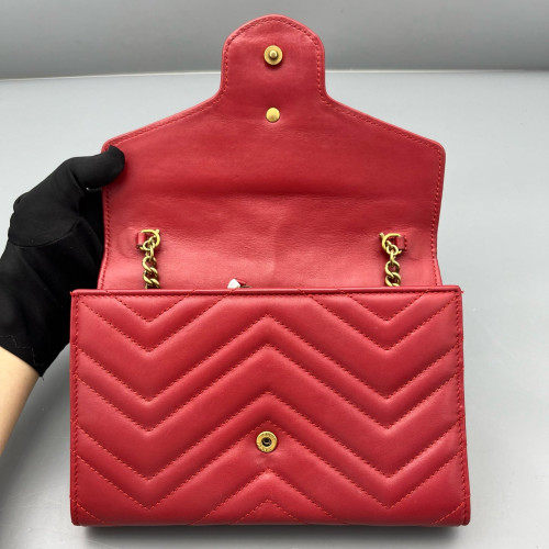 Gucci Matelasse GG Marmont Chain Wallet Calfskin Red