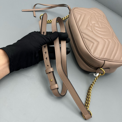 Gucci Small GG Marmont Chain Shoulder Bag Calfskin Pink