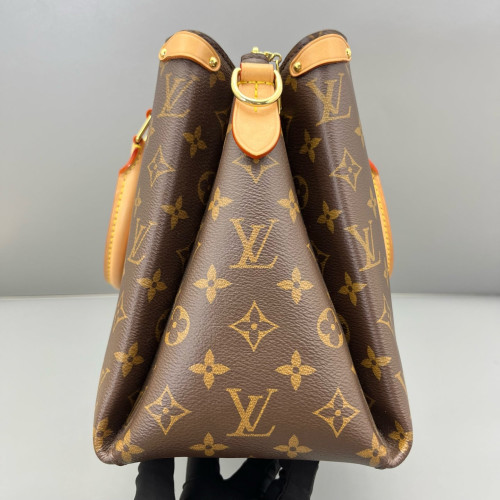 Louis Vuitton Soufflot MM Monogram Brown