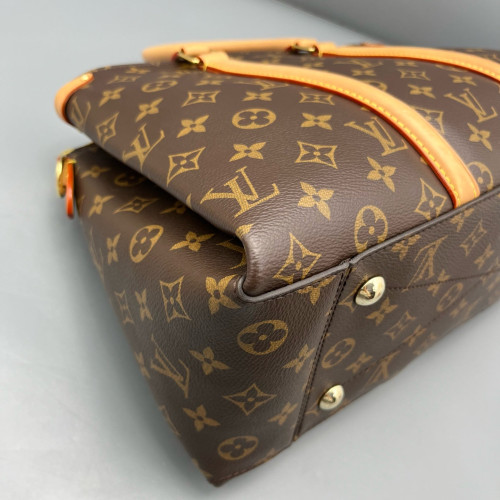 Louis Vuitton Soufflot MM Monogram Brown