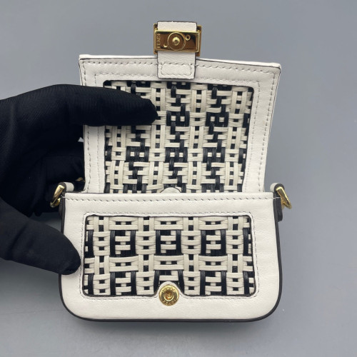 Fendi Wallet On Chain WOC Woven Zucca White Black