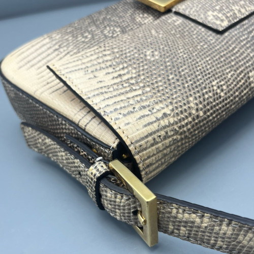 Fendi Medium Baguette Lizard Beige Brown