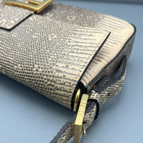 Fendi Medium Baguette Lizard Beige Brown