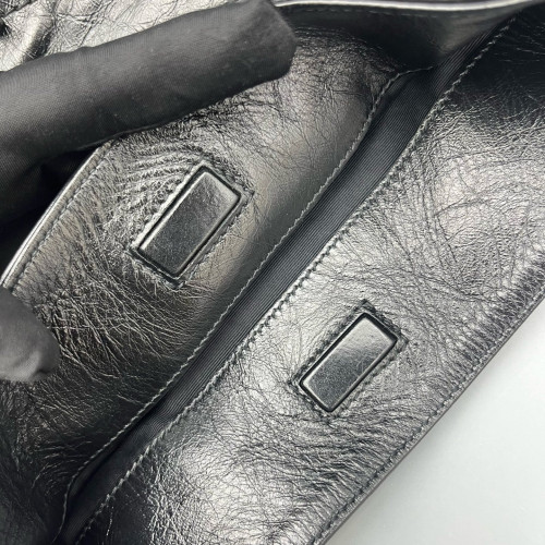 Yves Saint Laurent Medium Niki Shopping Tote Pull Up Leather Black