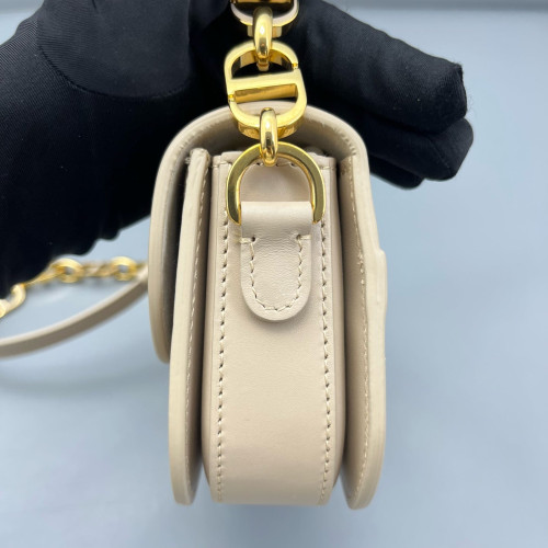 Dior Chain Hobo Calfskin Nude Pink Dior Chain Hobo Calfskin Nude Pink