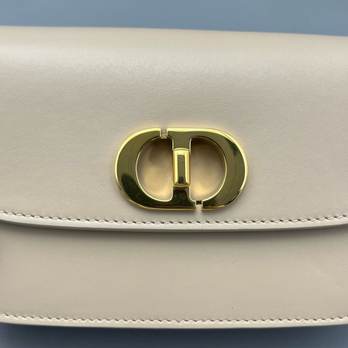 Dior Chain Hobo Calfskin Nude Pink Dior Chain Hobo Calfskin Nude Pink