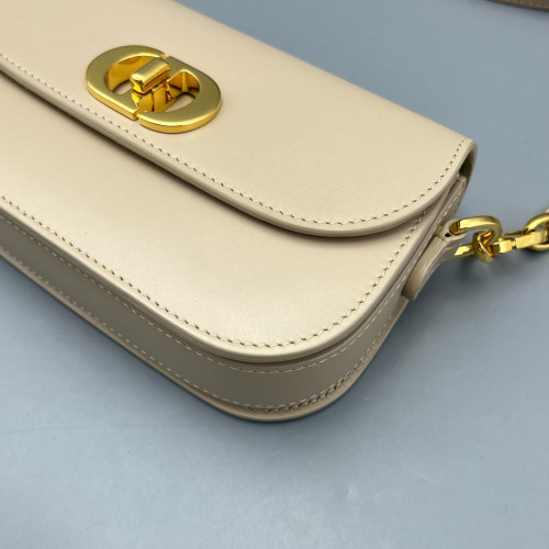 Dior Chain Hobo Calfskin Nude Pink Dior Chain Hobo Calfskin Nude Pink