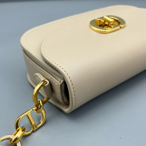 Dior Chain Hobo Calfskin Nude Pink Dior Chain Hobo Calfskin Nude Pink