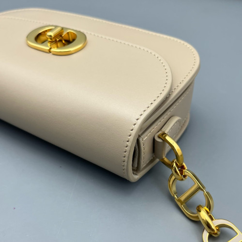 Dior Chain Hobo Calfskin Nude Pink Dior Chain Hobo Calfskin Nude Pink