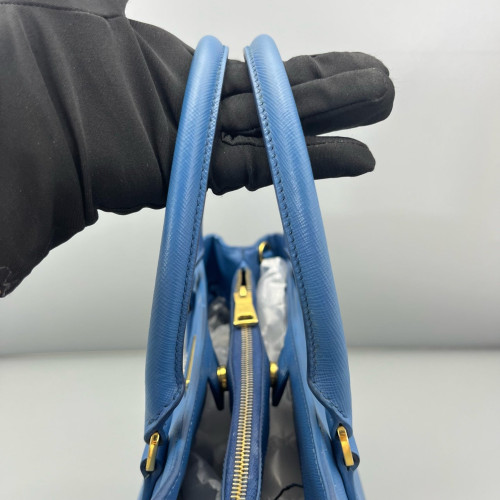 Prada Medium Galleria Double Zip Tote Calfskin Blue Prada Medium Galleria Double Zip Tote Calfskin Blue
