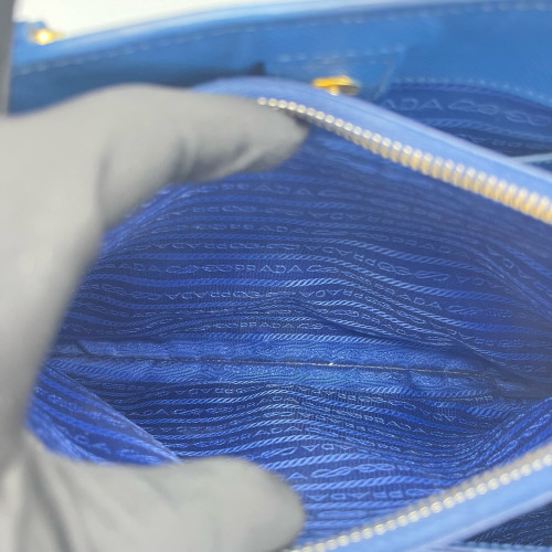 Prada Medium Galleria Double Zip Tote Calfskin Blue Prada Medium Galleria Double Zip Tote Calfskin Blue