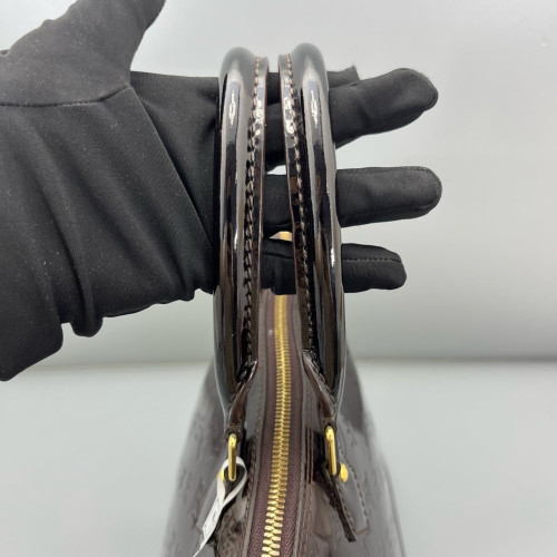 Louis Vuitton Alma GM Vernis Amarante