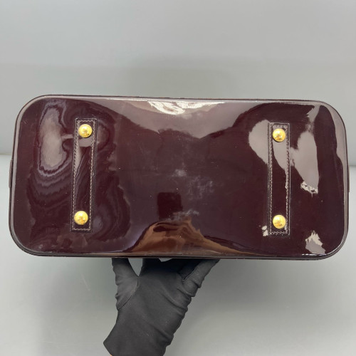 Louis Vuitton Alma GM Vernis Amarante