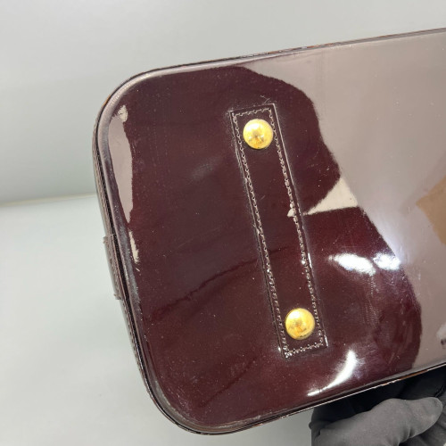 Louis Vuitton Alma GM Vernis Amarante