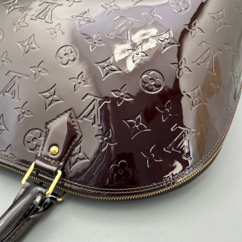Louis Vuitton Alma GM Vernis Amarante