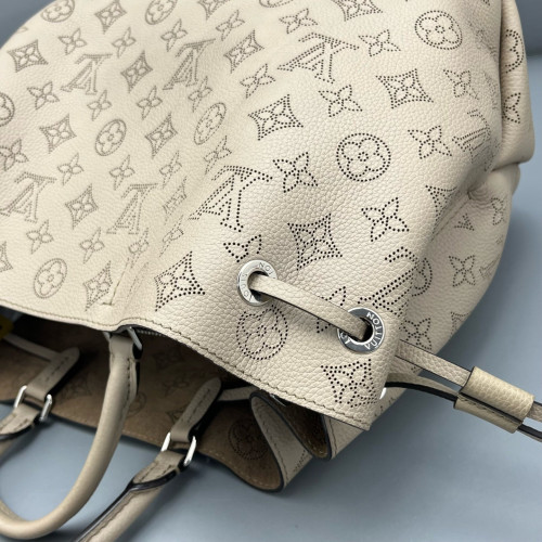 Louis Vuitton Bella Tote Mahina Natural Tan