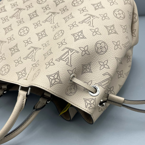 Louis Vuitton Bella Tote Mahina Natural Tan