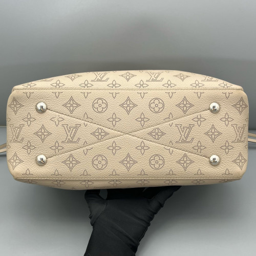 Louis Vuitton Bella Tote Mahina Natural Tan