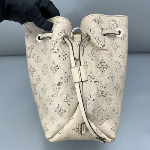 Louis Vuitton Bella Tote Mahina Natural Tan