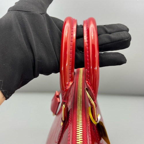 Louis Vuitton Alma PM Vernis Red