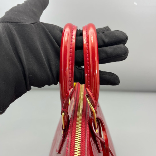 Louis Vuitton Alma PM Vernis Red