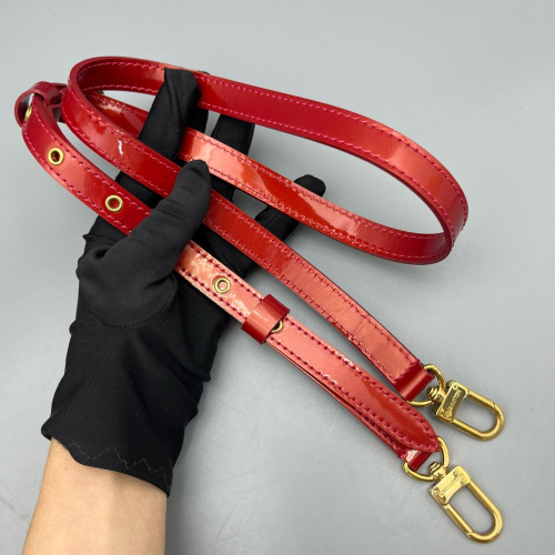 Louis Vuitton Alma PM Vernis Red