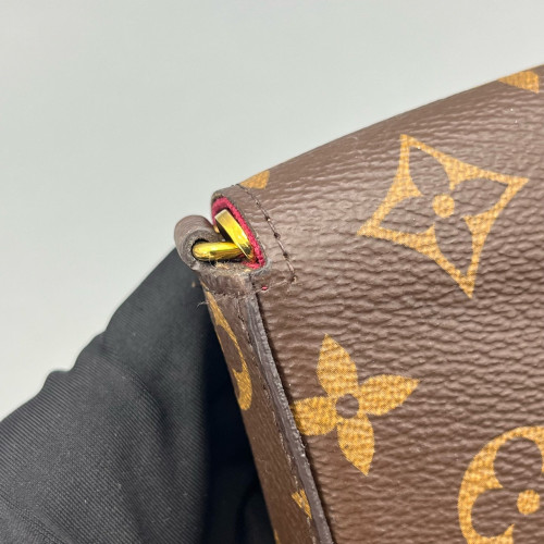 Louis Vuitton Pochette Felicie Chain Wallet Monogram Dark Brown Light Brown Red Louis Vuitton Pochette Felicie Chain Wallet Monogram Dark Brown Light Brown Red