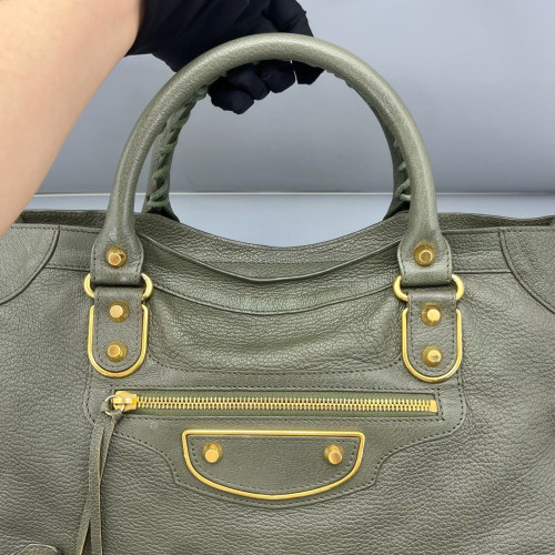 Balenciaga Medium City Calfskin Green