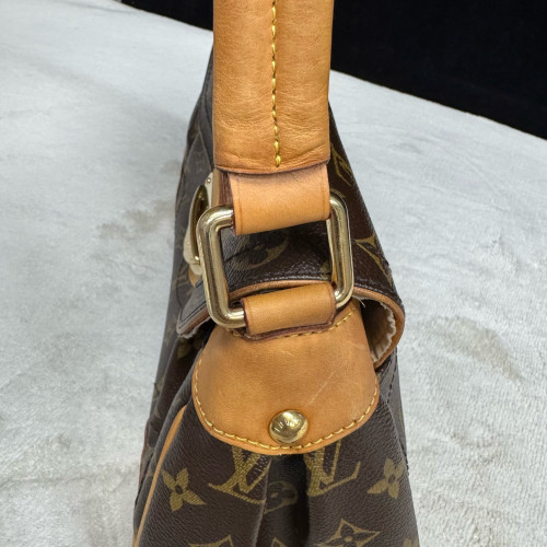 Louis Vuitton Beverly MM Monogram Dark Brown Light Brown Beige