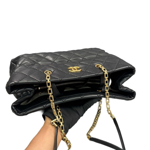Chanel Quilted Tote Bag Lambskin Black