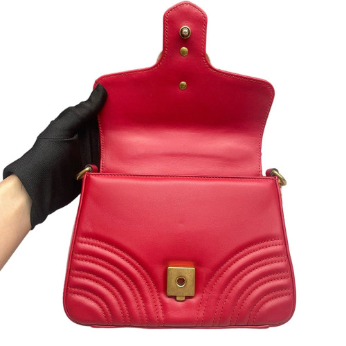 Gucci Chevron Mini GG Marmont Top Handle Shoulder Bag Calfskin Red Gucci Chevron Mini GG Marmont Top Handle Shoulder Bag Calfskin Red