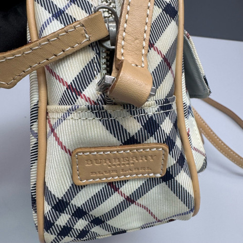 Burberry Camera Case House Check Calfskin Beige Black Red