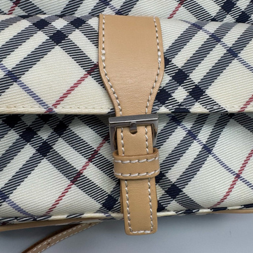 Burberry Camera Case House Check Calfskin Beige Black Red