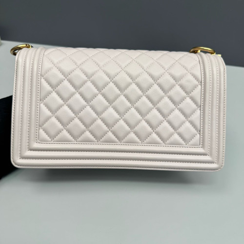 Chanel Quilted Medium Top Handle Boy Flap Lambskin Pale Orchid Chanel Quilted Medium Top Handle Boy Flap Lambskin Pale Orchid