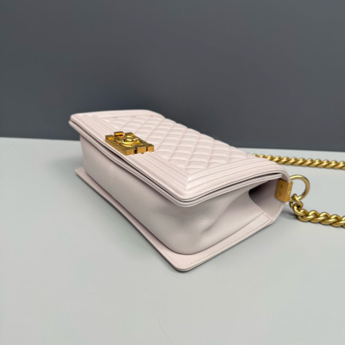 Chanel Quilted Medium Top Handle Boy Flap Lambskin Pale Orchid Chanel Quilted Medium Top Handle Boy Flap Lambskin Pale Orchid