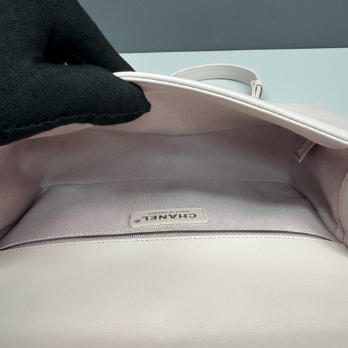 Chanel Quilted Medium Top Handle Boy Flap Lambskin Pale Orchid Chanel Quilted Medium Top Handle Boy Flap Lambskin Pale Orchid