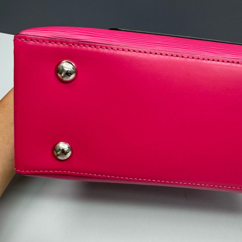 Louis Vuitton Kleber PM Epi Fuchsia