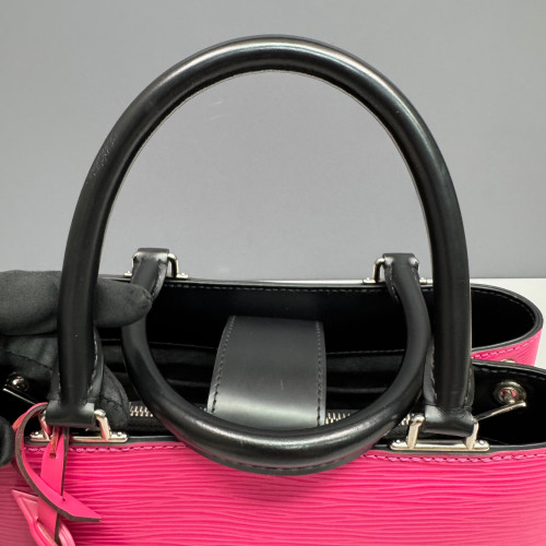 Louis Vuitton Kleber PM Epi Fuchsia