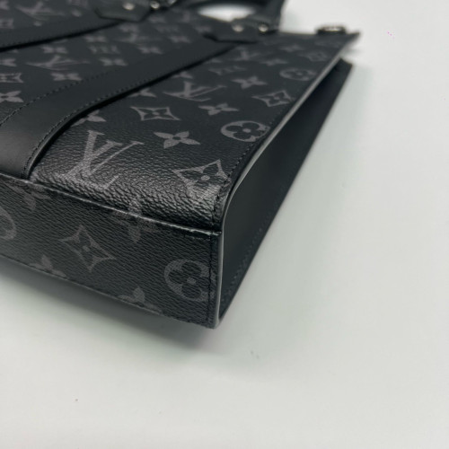 Louis Vuitton Sac Plat Messenger Monogram Eclipse Black Louis Vuitton Sac Plat Messenger Monogram Eclipse Black