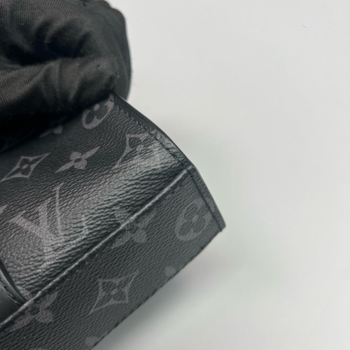Louis Vuitton Sac Plat Messenger Monogram Eclipse Black Louis Vuitton Sac Plat Messenger Monogram Eclipse Black