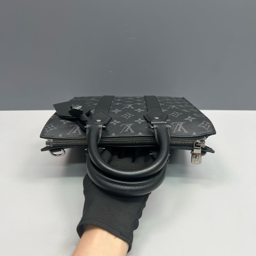 Louis Vuitton Sac Plat Messenger Monogram Eclipse Black Louis Vuitton Sac Plat Messenger Monogram Eclipse Black
