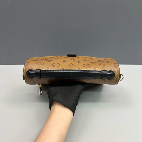 Louis Vuitton Pochette Metis Reverse Monogram Brown