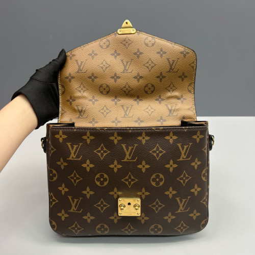 Louis Vuitton Pochette Metis Reverse Monogram Brown