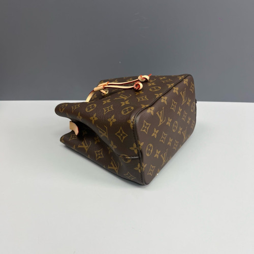 Louis Vuitton Neonoe BB Monogram Brown