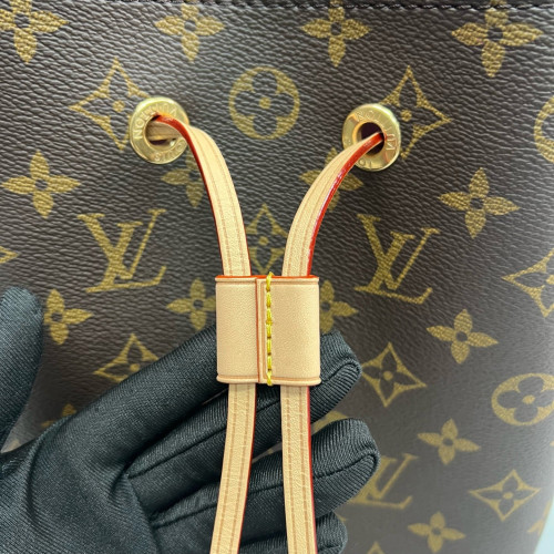 Louis Vuitton Neonoe BB Monogram Brown