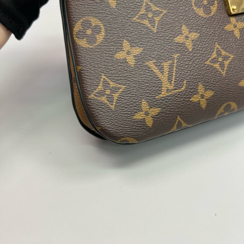 Louis Vuitton Shoulder Bag Monogram Brown Black