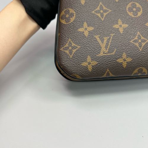 Louis Vuitton Shoulder Bag Monogram Brown Black