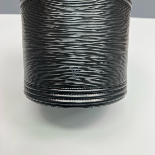 Louis Vuitton Vase Cannes Epi Black